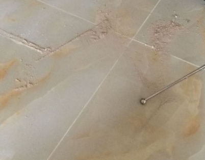 玉屏瓷砖空鼓维修公司分享粘合剂选择不当在瓷砖铺贴过程中可能导致以下问题